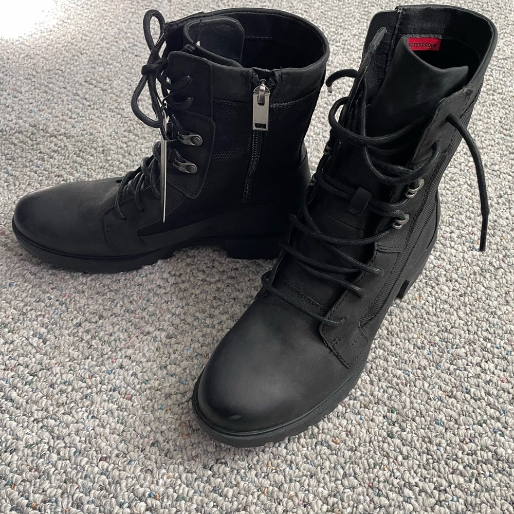 Sorel Black Waterproof Black Boots